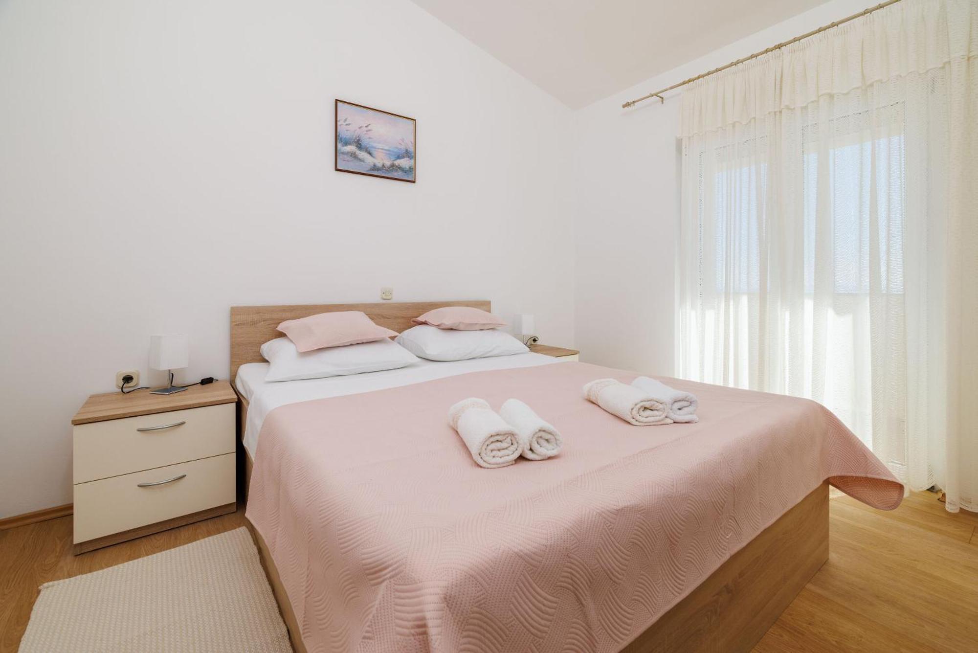 Apartments Marija Apartment *