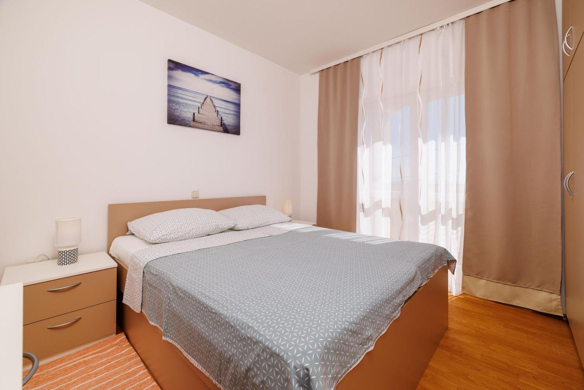 Apartments Marija Mundanije