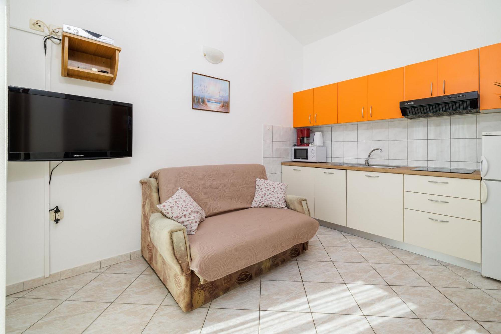 Apartments Marija Apartment Mundanije