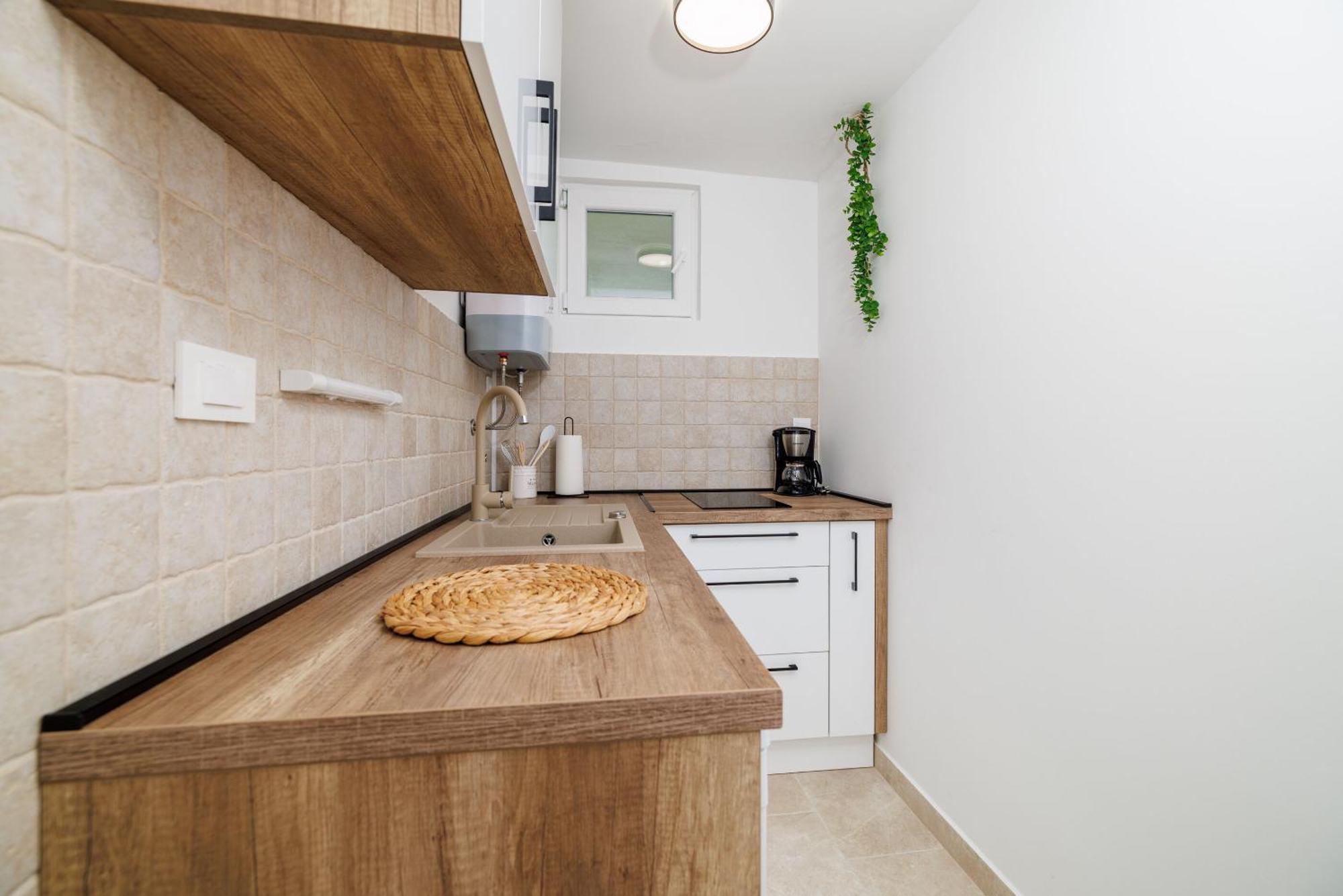 Marija Apartman Mundanije